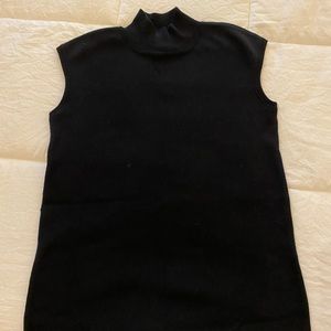 Coldwater creek sleeveless black knit top size small